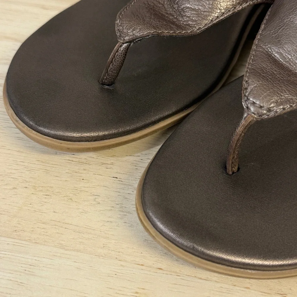 Clarks Collection Bronze Metallic Leather Thong Wedge Sandals Womens 10 26108928